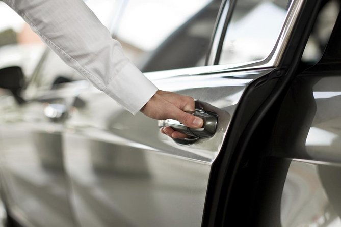 one-way-transfer-from-airport-hotel-downtowncalafate-vice-versa
