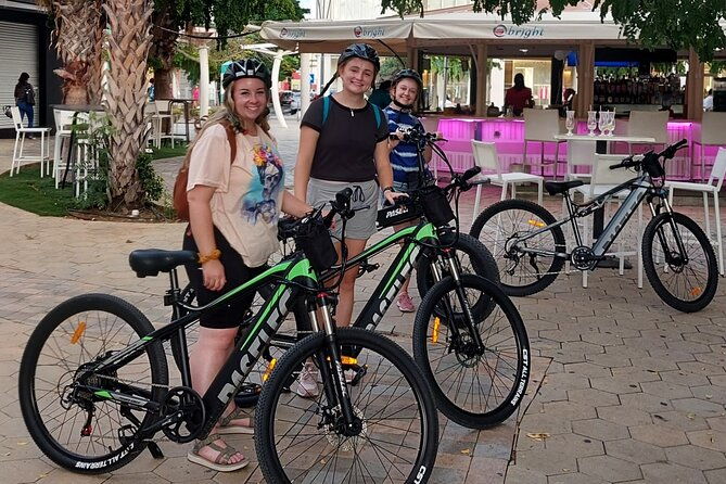 oranjestad-culture-heritage-and-coastal-electric-bike-experience