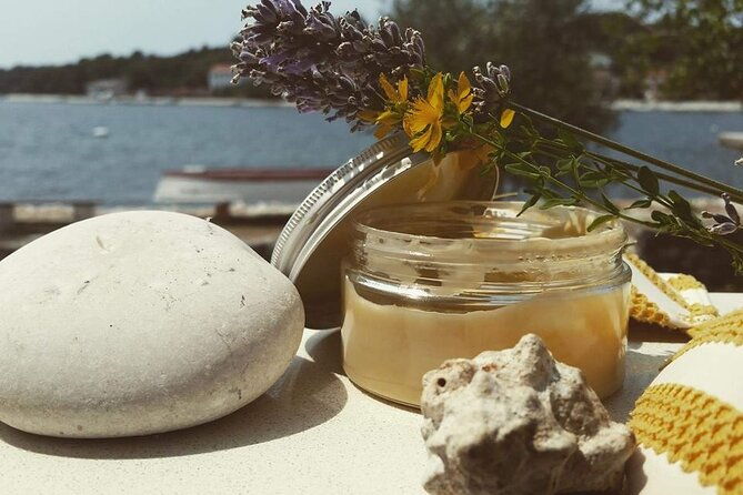 organic-cosmetic-making-experience-in-zadar