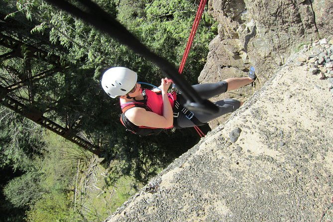 outdoor-rock-climbing-beginner-or-intermediate-at-mt-erie