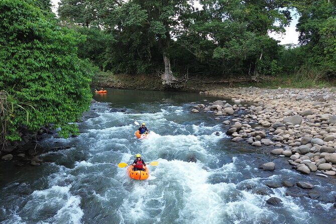 packraft-in-rio-tres-amigos
