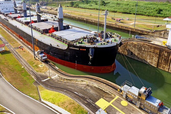 panama-canal-city-tour-the-historic-gorgas-hospital-sightseeing