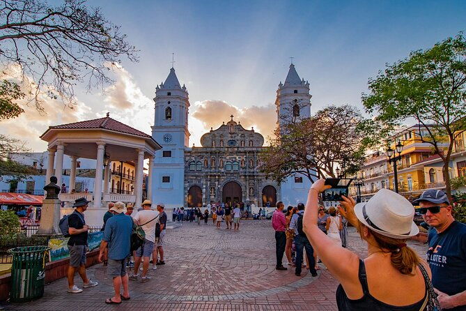 panama-citys-old-town-guided-tour