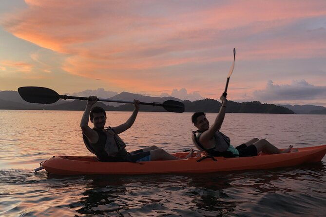paquera-sunset-and-full-moon-kayak-tour