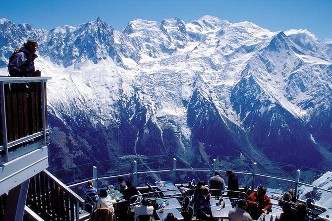 paragliding-experience-from-chamonix-and-aiguille-du-midi