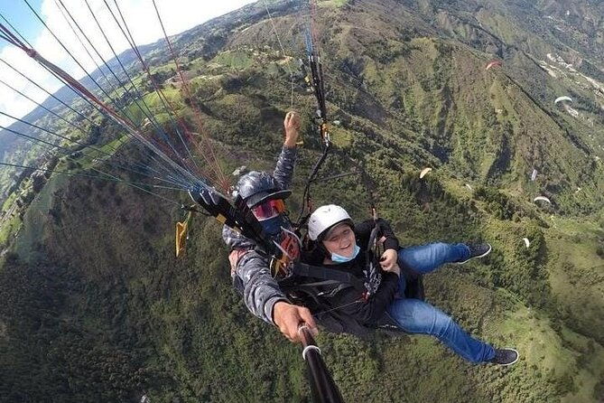 paragliding-tour-with-photos-videos-and-full-transportation