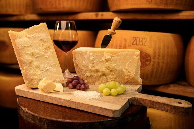 parmigiano-cheese-factory-visit-and-tasting