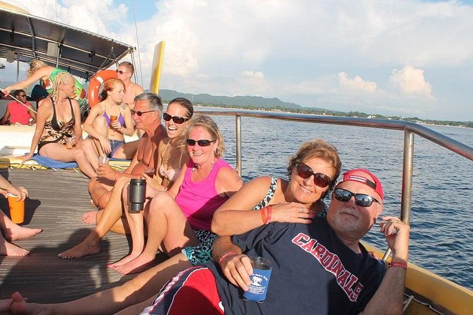 party-catamaran-openbar-music-negril-beach-ricks-snorkeling