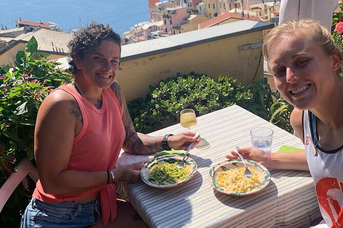 pasta-pesto-and-tiramisu-class-riomaggiore-cinque-terre-2