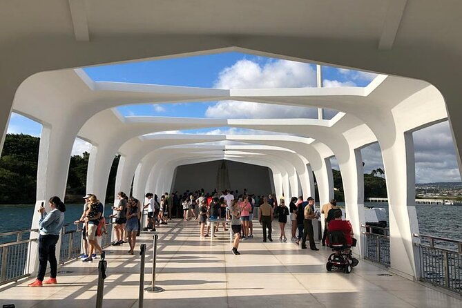 pearl-harbor-uss-arizona-memorial-private-2