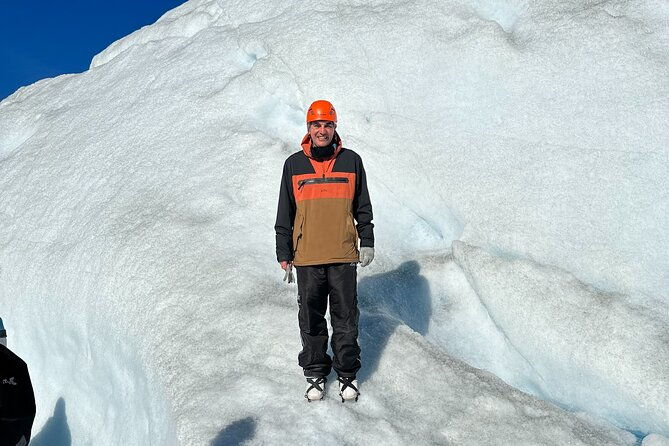 perito-moreno-full-day-minitrekking-with-transfer-and-walkways