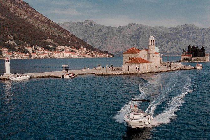 personalized-private-speed-boat-tour-2