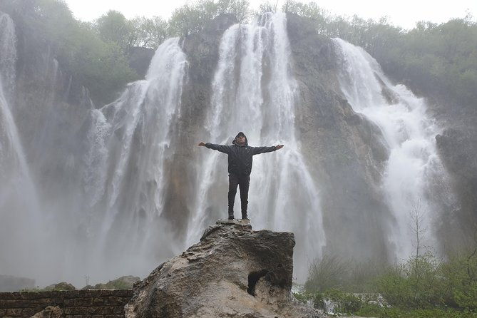 plitvice-lakes-day-tour-group-tour