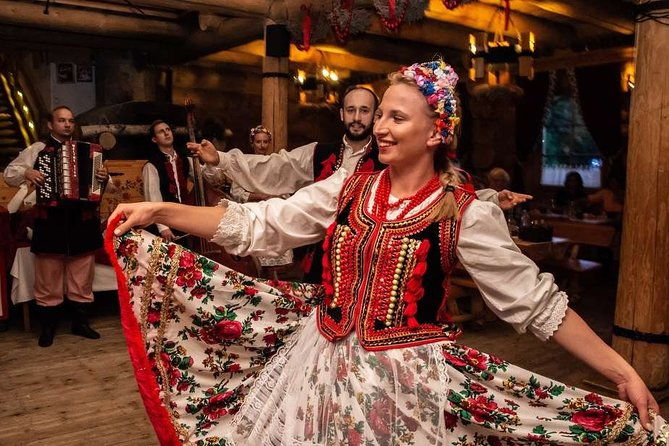 polish-folk-show-and-dinner-from-krakow