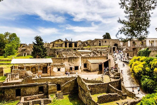 pompeii-ruins-skip-the-line-entrance-tickets-with-guided-tour