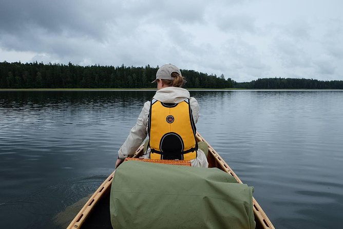 premium-guided-canoe-tour-in-lake-plateliai-handcrafted-inventory-and-picnic-set