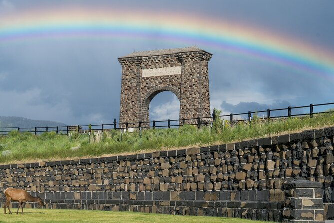 private-2-day-yellowstone-tour-upper-and-lower-loop