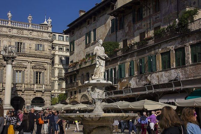 private-25-hour-walking-tour-of-verona-with-private-tour-guide