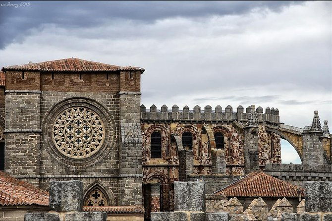 private-3-hour-walking-tour-of-avila-with-official-tour-guide