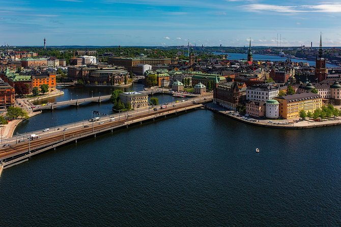 private-4h-vip-city-tour-by-limousine-car-and-guide-in-stockholm