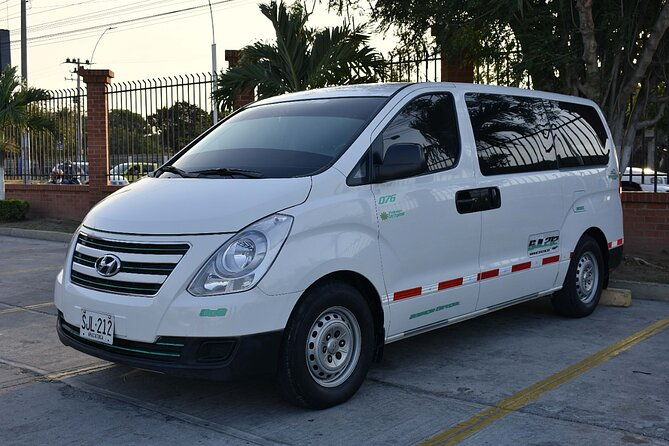 private-airport-transfer-from-santa-marta-airport-to-hotel-in-santa-marta