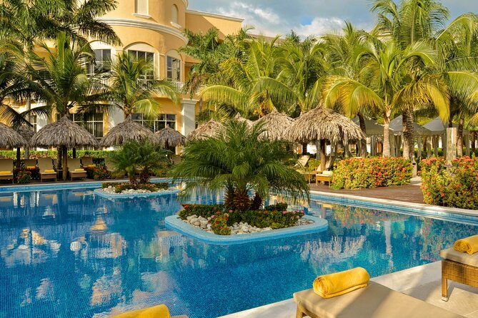 private-airport-transfer-to-iberostar-rose-hall-resort