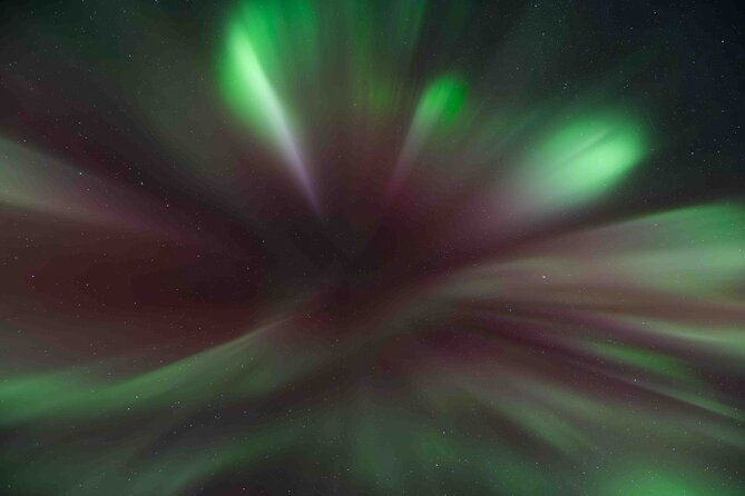 private-aurora-hunting-with-professional-photographer-from-alta