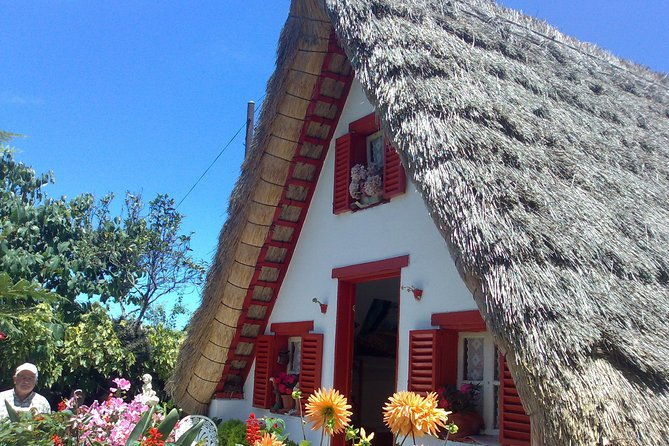 private-balcoes-walk-a-framed-houses-tour