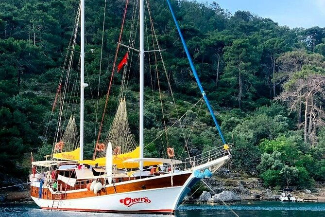 private-blue-cruise-with-cheers-yachting-in-turkey