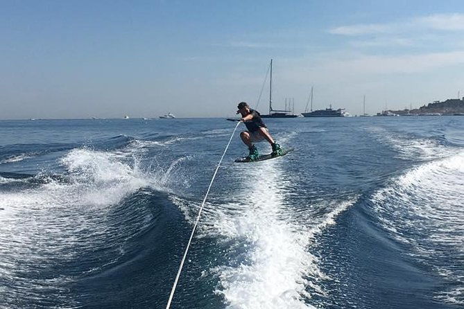 private-boat-charter-including-water-sports-in-bay-of-st-tropez-2
