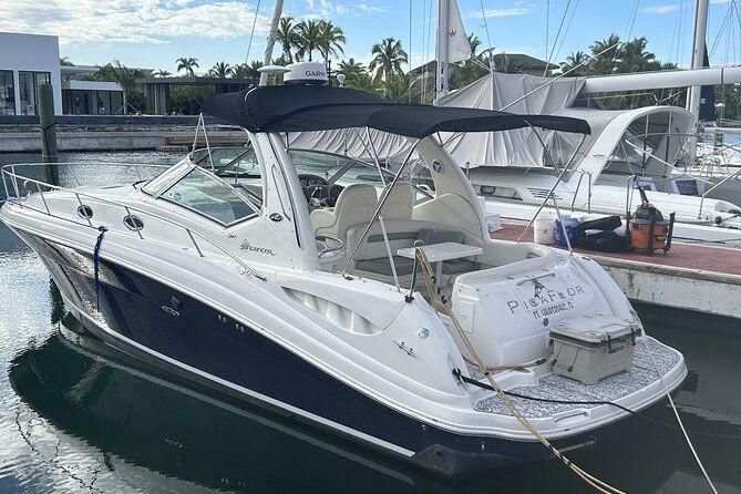 private-boat-charter-tour-in-punta-cana-with-unlimited-drinks