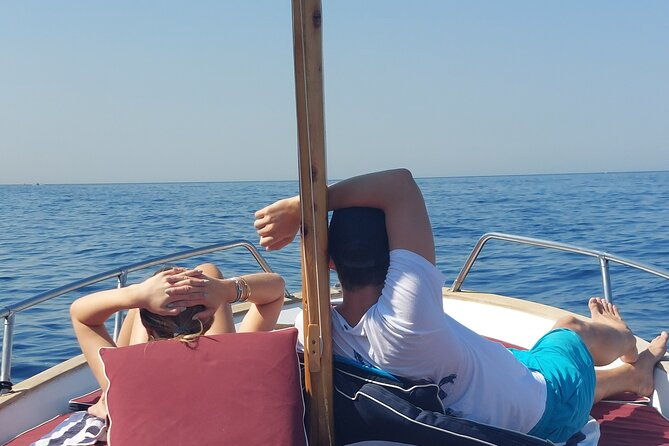 private-boat-experience-experience-the-sea-of-capri-at-its-best-4-hours-2