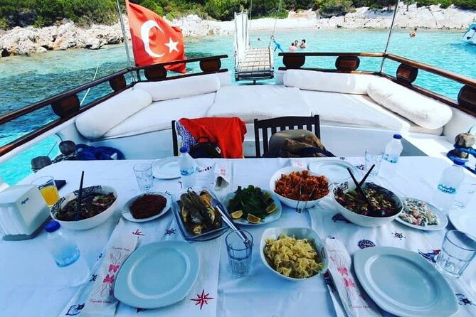 private-boat-experience-in-bodrum-coast-with-snorkeling-and-coves
