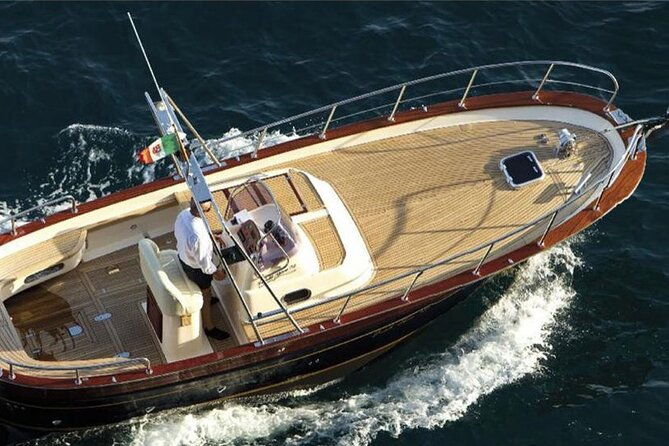 private-boat-tour-from-positano-to-the-amalfi-coast-with-drinks-2