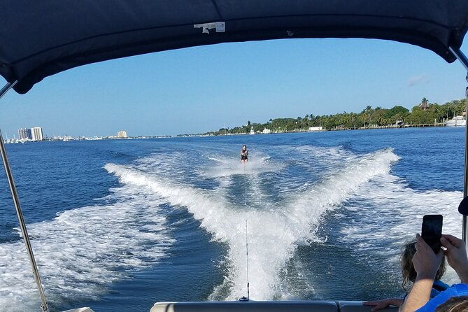 private-boat-tour-in-palm-beach-waterways