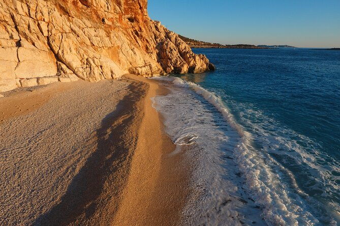private-boat-tour-to-kaputas-beach-and-blue-cave