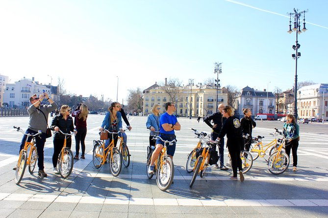 private-budapest-bike-tour-with-cafe-stop