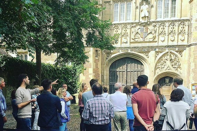 private-cambridge-uni-walking-tour-punting-tour-led-by-alumni
