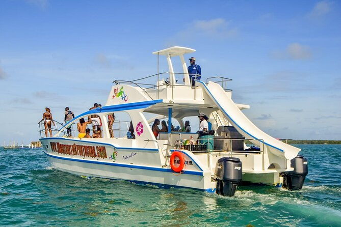 private-catamaran-snorkel-and-booze-party-in-punta-cana
