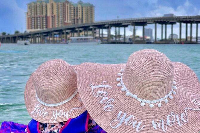 private-chartered-luxury-pontoon-boat-in-destin-up-to-6-guests