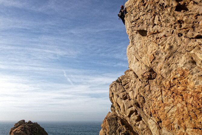 private-climbing-by-the-cliffs-of-cabo-da-roca