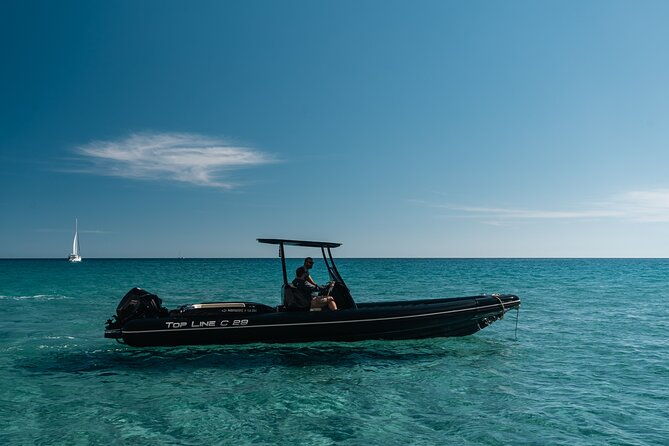 private-cruise-with-speedboat-milos-polyaigos-kimolos