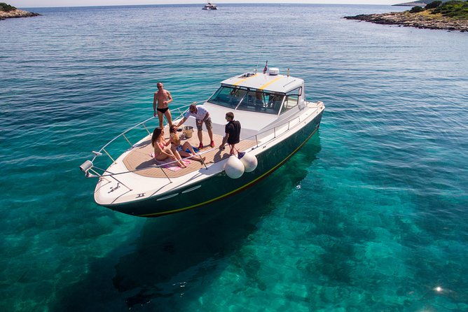 private-custom-blue-green-cave-tour-with-yacht-from-hvar-town