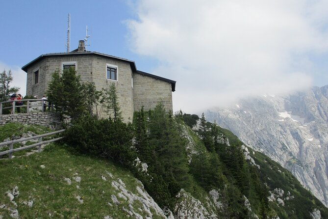 private-daytrip-from-munich-to-eagles-nest-salzburg-and-back-3