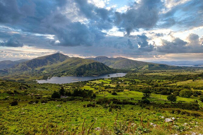 private-discover-ring-of-beara-tour-in-a-limousine-from-killarney