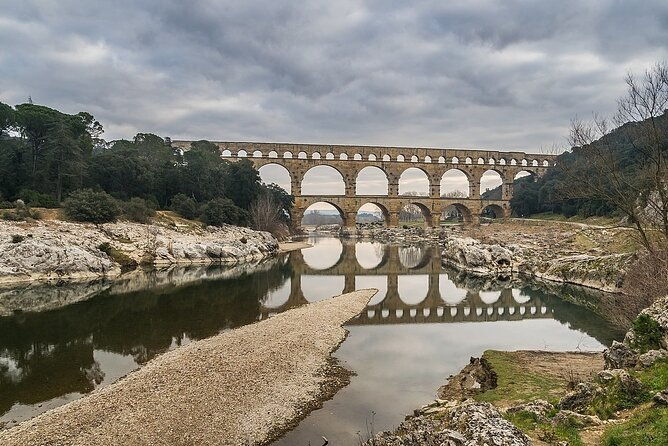 private-discovery-of-provence-in-1-day-from-aix-en-provence