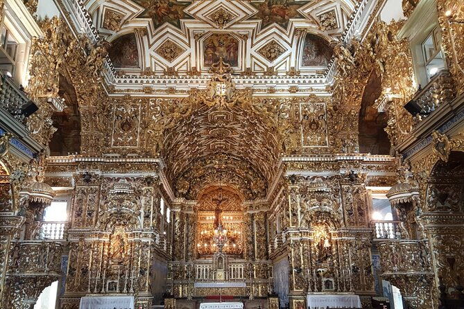 private-full-day-tour-salvadors-lower-upper-city