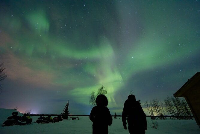 private-group-aurora-viewing-experience