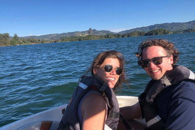 private-guatape-boat-rideparagliding-flightanimal-farm