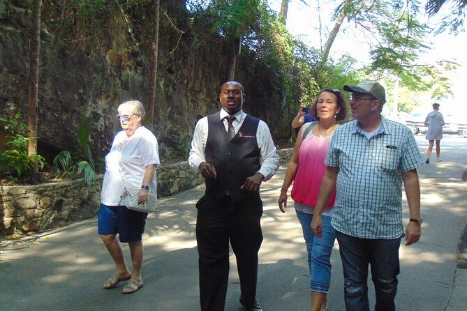 private-guided-island-tour-in-nassau-bahamas-free-wifi-drinks